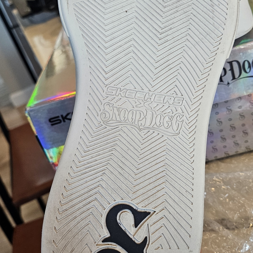 Skechers White/Navy/Red Canvas Sneakers - Picture 9 of 10